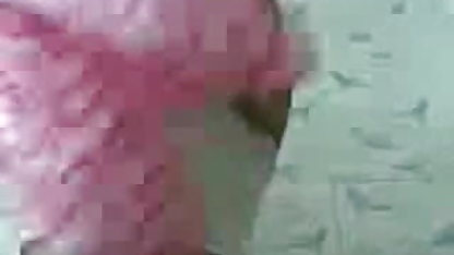 छात्रा बाथरूम में एक सह छात्र को बाहर ले जाती है सेक्सी वीडियो फुल मूवी हिंदी