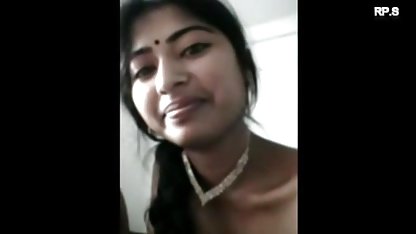 मेरी काली सेक्सी मूवी वीडियो फुल सौतेली बहन सभी चौकों पर मिलती है और मैं उसकी चूत मारता हूँ