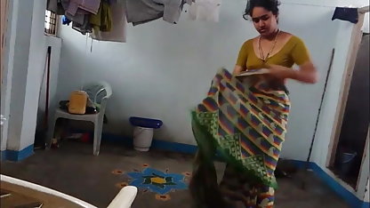 कैरोलिना एब्रिल कामसूत्र सेक्सी वीडियो मूवी और इरीना वेगा ने अपने पुसी को पूरी तरह से बस्ट किया