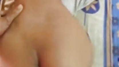 इस श्यामला के पास 4 सेक्सी मूवी फिल्म मूवी पाने के लिए एक आदर्श शरीर है