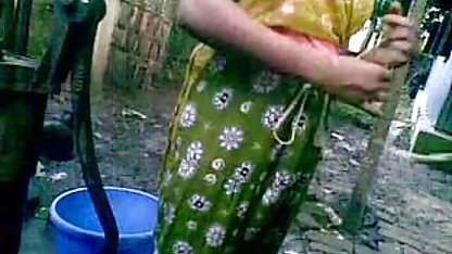लिविंग रूम के एक्स एक्स एक्स हिंदी मूवी वीडियो बीच में एक कैमरे के सामने मेरी प्रेमिका की फूहड़ के साथ कमबख्त