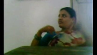 लैटिना केटी मर्फी बीएफ मूवी सेक्सी में को मजा आता है जब वे अपनी उंगलियों को उसकी चूत में डालते हैं
