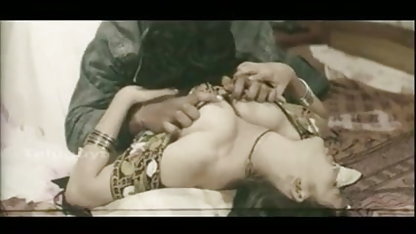 खूबसूरत मैक्सिकन लड़की नृत्य वेब सेक्सी भोजपुरी मूवी कैमरा पर नग्न