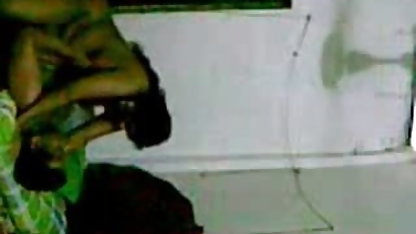 ब्लोजॉब और अच्छा सेक्स करती हुई मूवी शौकिया हंडजोब।