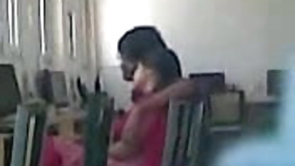 देहात में अपने पति द्वारा गड़बड़ पुराने सुपरहिट सेक्स मूवी फूहड़