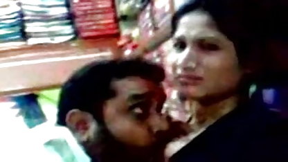 रेमन नोमर द्वारा पूरी तरह से खुली हुई सेक्सी मूवी सेक्सी सेक्सी मूवी आंख के साथ कर्म कर्म
