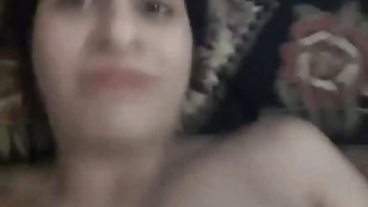 Xander Corvus इंग्लिश सेक्स मूवी फुल मूवी अगस्त एम्स और मोनिक अलेक्जेंडर के साथ एक तिकड़ी बनाता है
