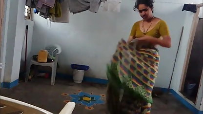 लैटिना अच्छी तरह से विभिन्न पुरुषों के साथ सेक्सी मूवी पिक्चर सेक्सी मूवी एक तांडव में कमबख्त