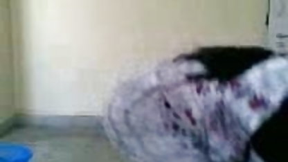 नीले बालों वाली लड़की मुझे उसकी गांड में सह करने सेक्स करती मूवी के लिए उत्साहित है