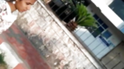 मैडिसन आइवी सड़क के बीच में एक अजनबी द्वारा बीपी पिक्चर सेक्सी मूवी गड़बड़ हो जाता है