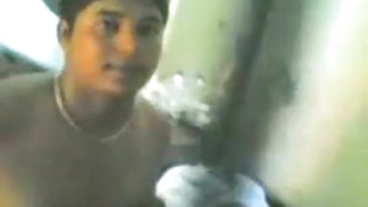 काले आदमी सेक्सी हिंदी मूवी वीडियो में ने अपने विशालकाय लंड को नकाब के शर्मीले गोरा से चिपका दिया