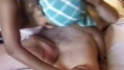 ये इंग्लिश सेक्सी फिल्म मूवी गधे अपने पतियों से बेवफा हैं और उनके पास अच्छा समय है