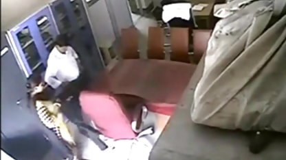 उभयलिंगी फूहड़ सोते समय उसकी प्यारी बहन फुल सेक्स हिंदी फिल्म का हस्तमैथुन करता है